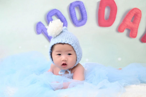 阿勒泰怀孕多久才显肚子